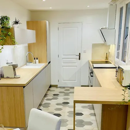 Colombier Du Val - De Caractere Standing 4 Etoiles- Maison Cosy 3 - Terrasse - Jardin Clos - Bbq - Poules - Wifi Fibre - Refuge Lpo - 15 Min Circuit 24 Du Mans - 30 Min Zoo De La Fleche - Etape Sarthe A Velo Feriehus *